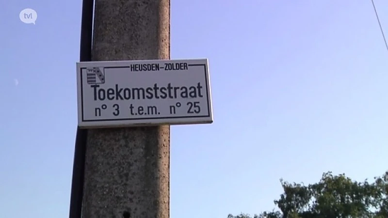 16 jarige meisje dat vader neerstak geplaatst bij familielid