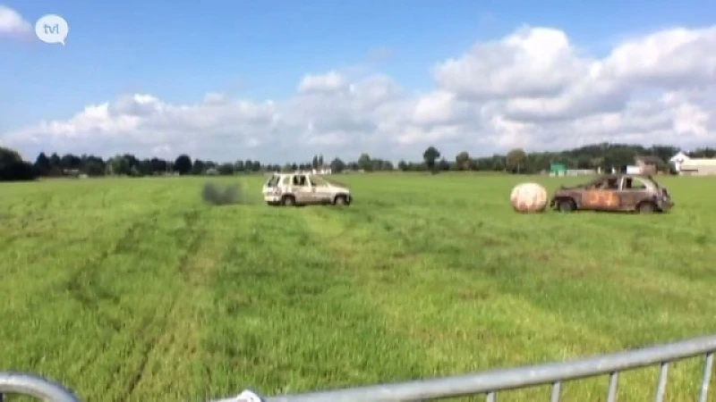 Autovoetballen in Peer