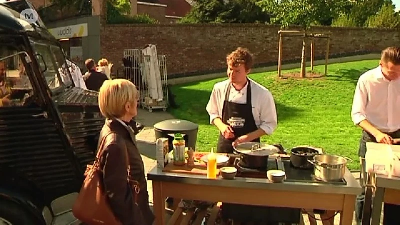 Guus weer achter de kookpotten