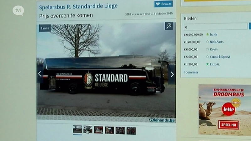 Supporters Standard zetten spelersbus te koop