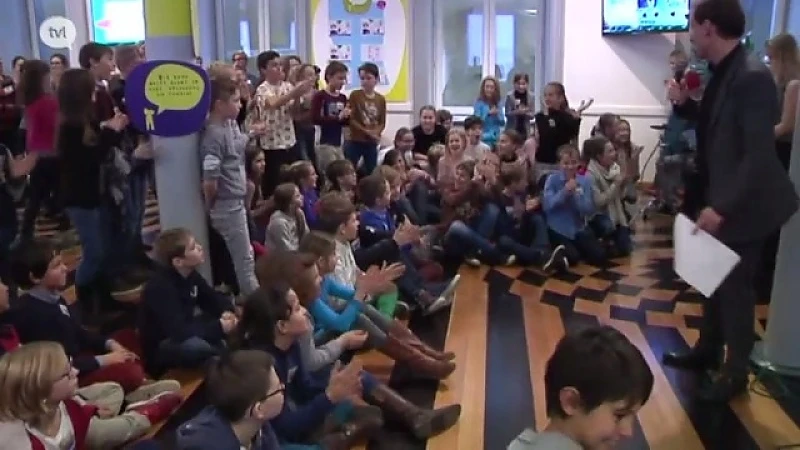 Limburgse schoolkinderen palmen Vlaams parlement in