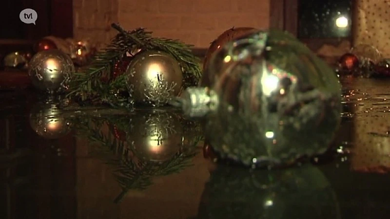 Brandweer waarschuwt voor brandgevaarlijke kerstbomen en kerstverlichting