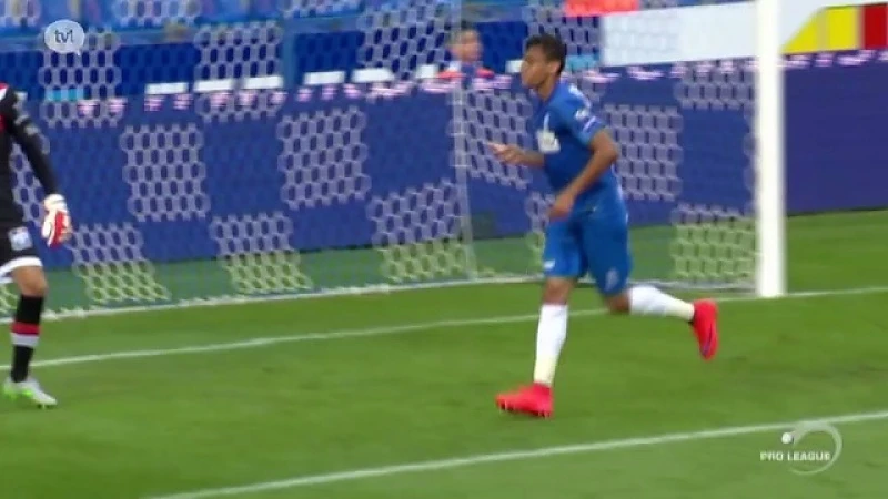 Racing Genk zit zonder spitsen