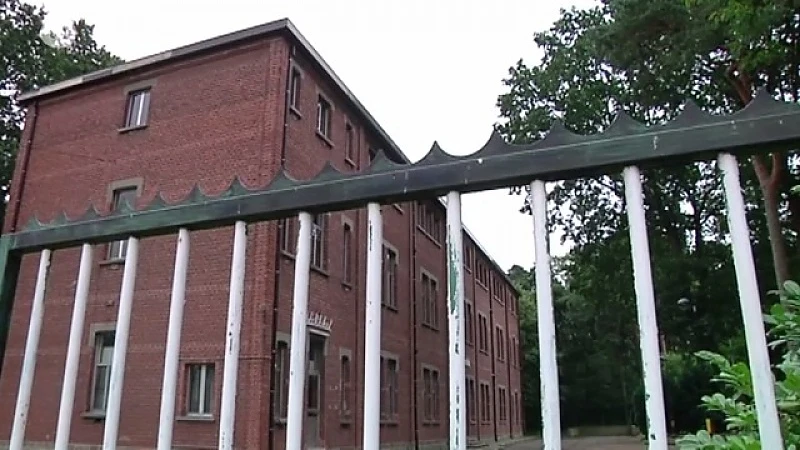 Vluchteling moet asielcentrum Leopoldsburg verlaten na aanranding
