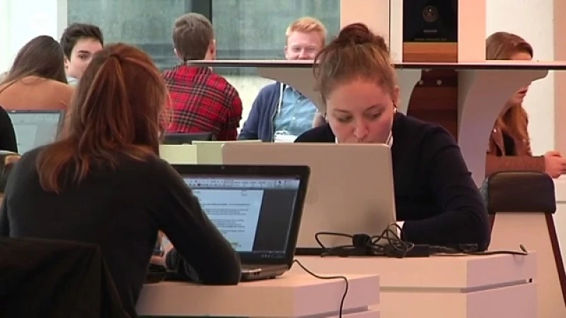 "Studenten die zich niet gedragen, komen op zwarte lijst"