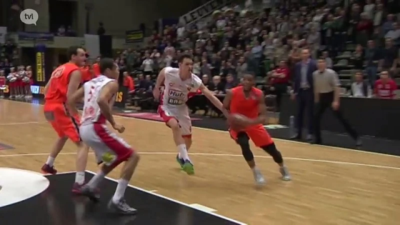 Limburg United verliest na thriller bij rode lantaarn Leuven