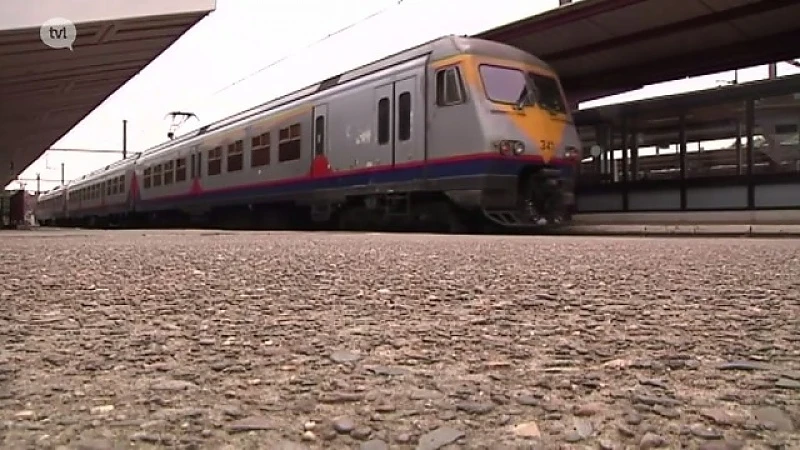 "Verbind 6 provinciehoofdplaatsen per spoor, zonder overstap"
