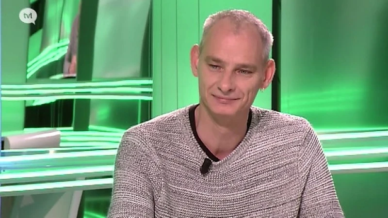 "Wie niet buiten moet zijn, blijft beter binnen"
