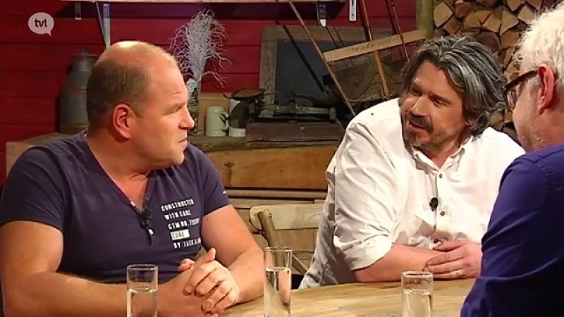 DINSDAG Aan Tafel met Stijn Meuris