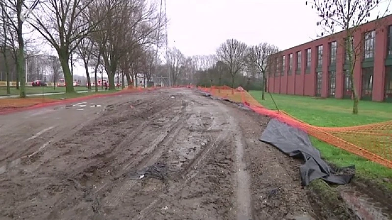Buurtbewoners moeten parkeren in zandbak tijdens wegenwerken in Hasselt