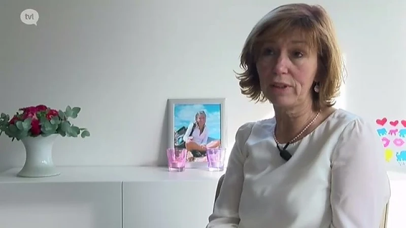 Opmerkelijke getuigenis: moeder van verongelukt meisje waarschuwt voor gsm achter het stuur
