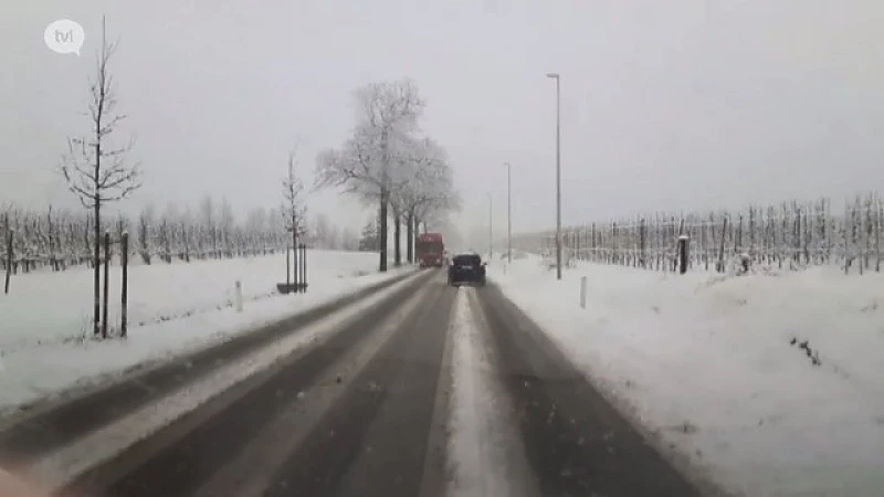 Automobilisten verrast door plotse sneeuwbuien