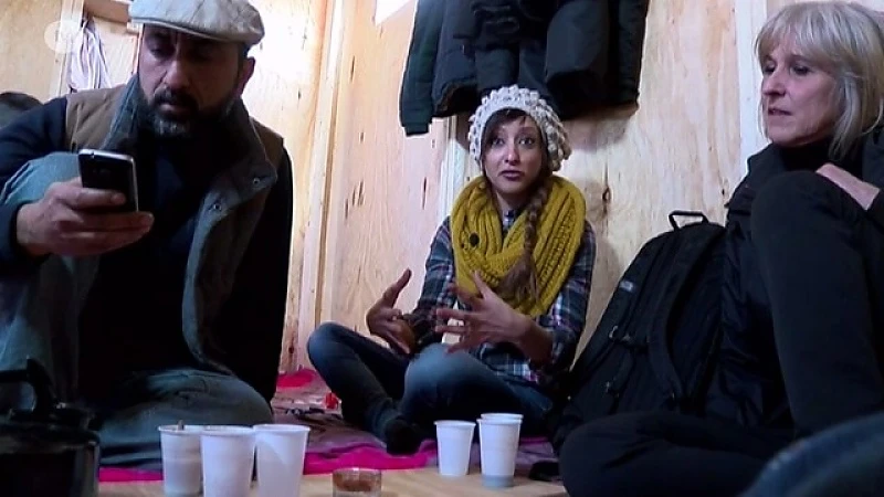 Samira en Anne helpen vluchtelingen in Duinkerke