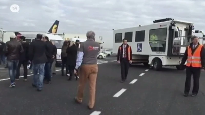 Journalist Dirk Billion: "Hier komen bussen met bebloede mensen voorbij"