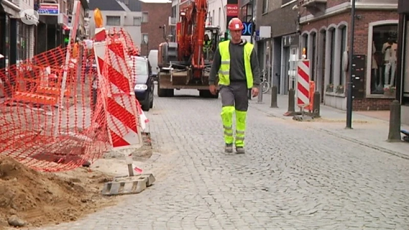 Kerkstraat in Lommel maandenlang gesloten voor alle verkeer