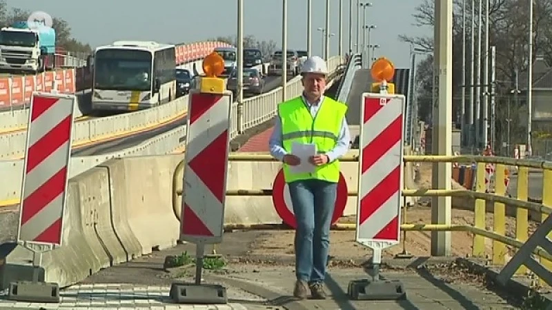 Afbraak Philipsbrug ligt stil nadat asbest is gevonden