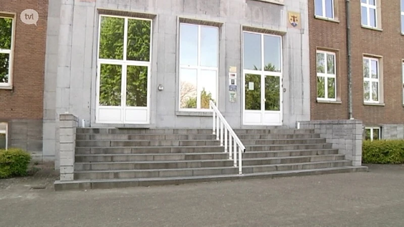 Ouders Kindsheid Jesu willen kinderen niet naar school sturen na berichten over asbest