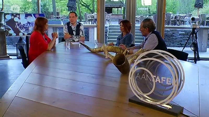 WOENSDAG Aan Tafel met Liliane Saint-Pierre