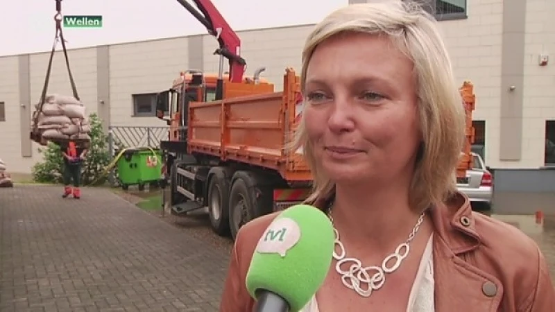 Zandzakjes in Wellen