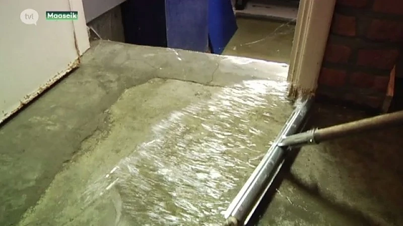 Rampenplan opgeheven in Neeroeteren, water trekt langzaam weg