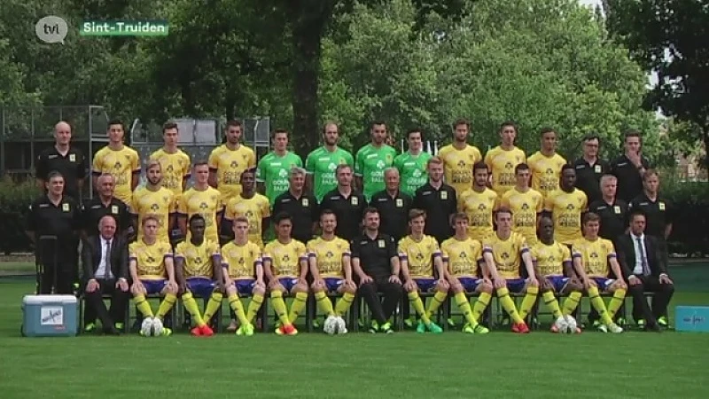 Pret tijdens ploegfoto STVV