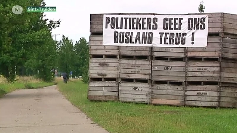 Fruitboeren lijden onder aanhoudende boycot: "Politiek laat ons in de steek."