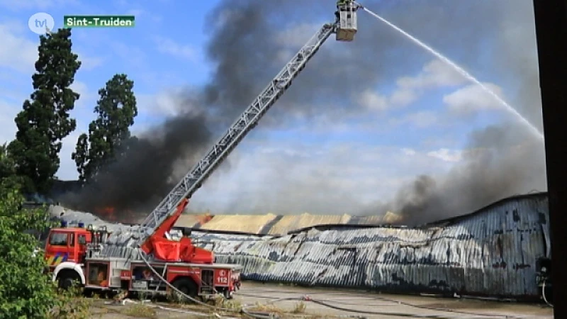Hevige brand op industrieterrein in Sint-Truiden