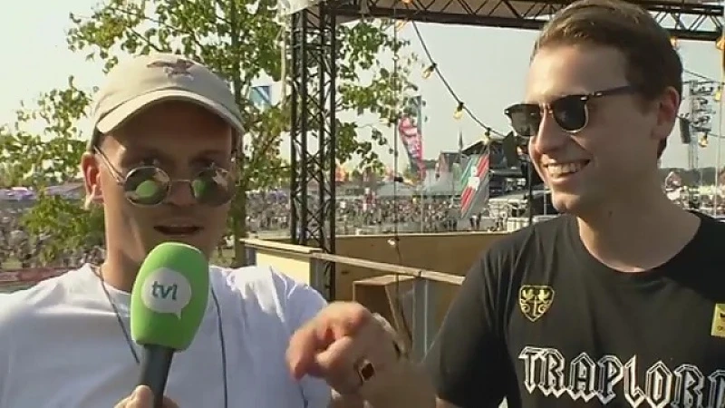 Jewels B2B Eagl: "Om half twee vormde zich de eerste moshpit!"