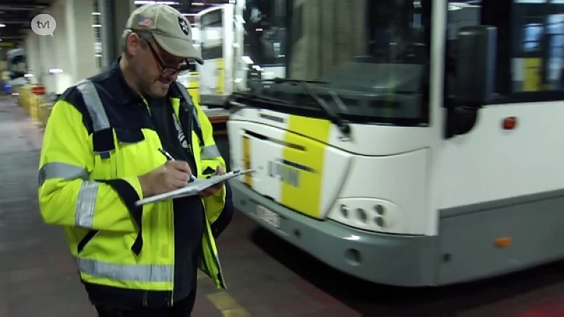 Een portret van Paul, busregelaar bij De Lijn