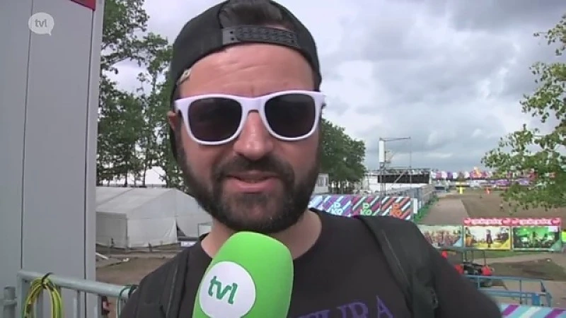 Fleddy Melculy: "Er zijn veel te weinig tombola's tijdens festivals"