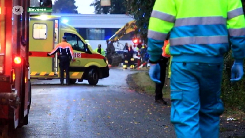 Hasseltse arbeider zwaargewond nadat trein op kraan botst