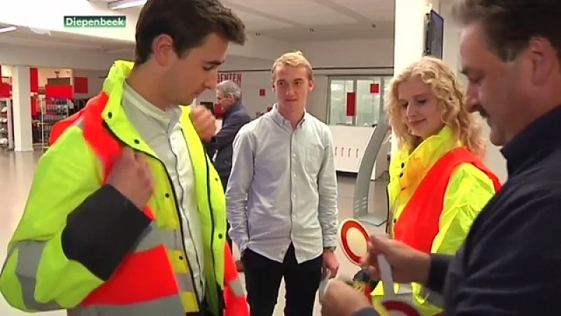 Politie leidt studenten UHasselt op tot stewards die andere studenten controleren