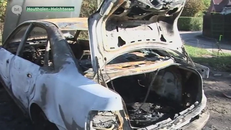 Auto & schoolbusje in brand gestoken in Houthalen-Helchteren