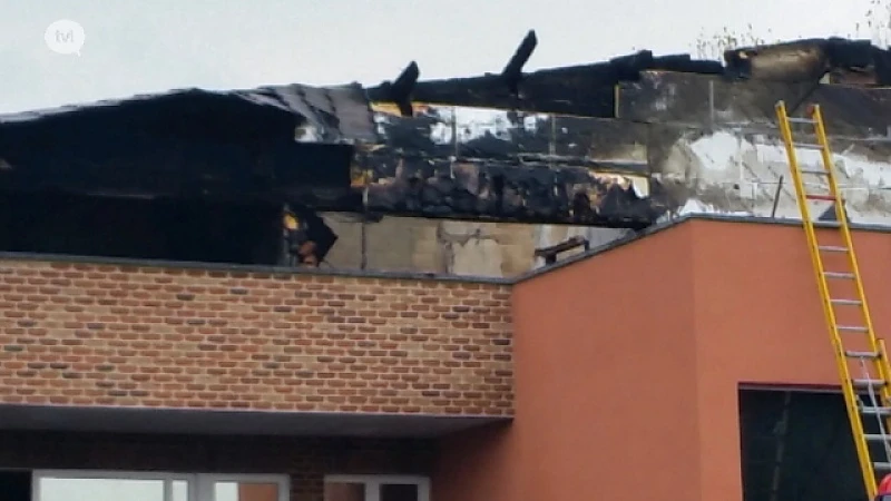 Brandweer rukt uit voor uitslaande brand in appartementsgebouw Riemst