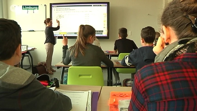 "Los eerst de socio-maatschappelijke problemen op, dan volgt het onderwijs"