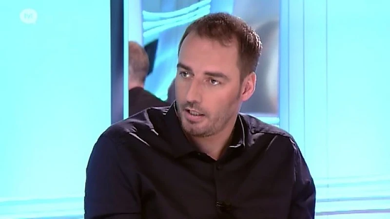 "Als ik Peter Maes was, stapte ik nu zelf op"