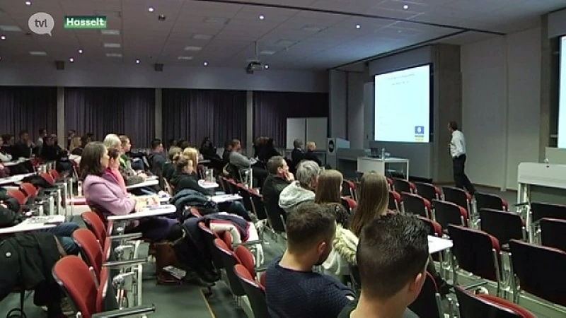 Veel jonge vrouwen willen een job bij de politie