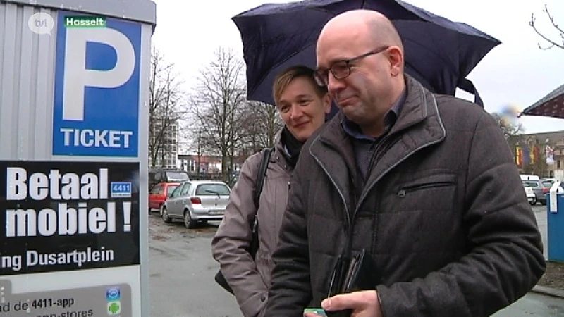 Parkeermeters Hasselt blijven te ingewikkeld voor automobilisten