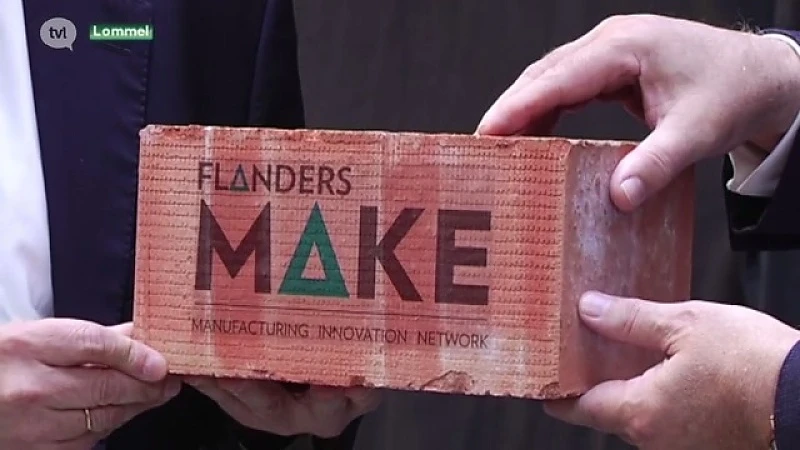 Robot legt eerste steen van Flanders Make centrum in Lommel