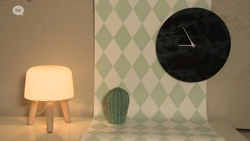 Doe-het-zelf: wandklok in marmerprint