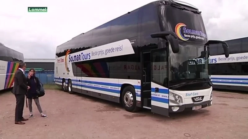 Staf Cars rust bussen uit als rijdende kantoren