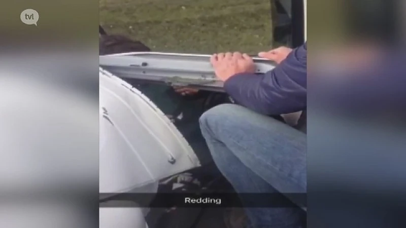 Getuigen van ongeval E314 bevrijden geknelde vrachtwagenchauffeur