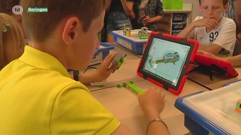 Spectrumcollege Beringen krijgt Lego Education Innovation Studio