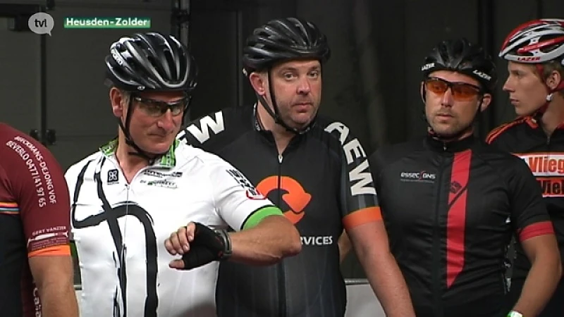 1000 renners fietsen 24u van Zolder