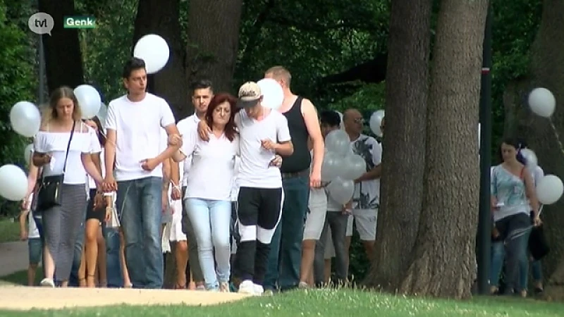 250 familieleden en vrienden houden witte mars voor vermoorde Genkse
