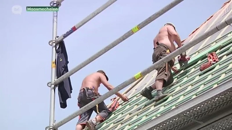 Dakwerkers bij tropische temperaturen: "Voor het eerst in 41 jaar vroeger naar huis."