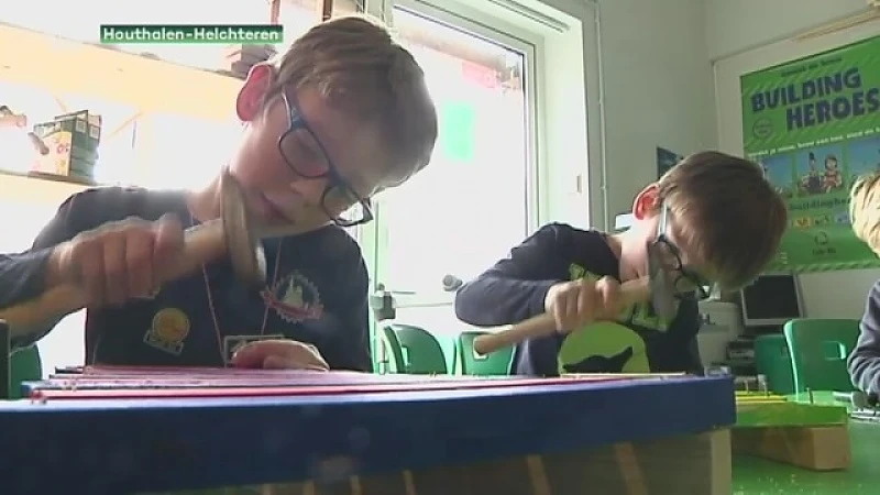 Kinderen volgen workshop in techniek- en wetenschapsacademie aan GreenVille