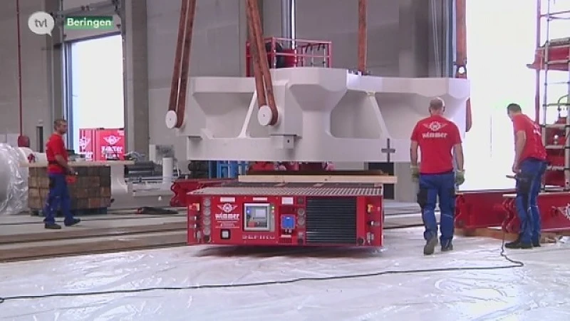 Uitzonderlijke spuitgietmachine voor de fruitsector komt naar Limburg