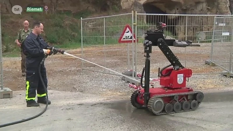 Robot van Duitse chemiereus helpt brandweer in Kanne