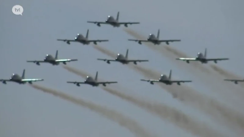 Onze journalist bezoekt Italiaans stuntteam dat straks in Sanicole Airshow vliegt